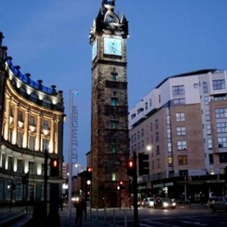 City Centre Apartment W Parking & Hyperoptic Wifi Glasgow Exterior photo